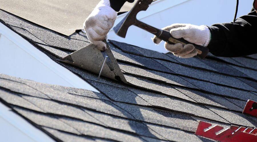 Expert tile roof repair services in Fiatt, IL